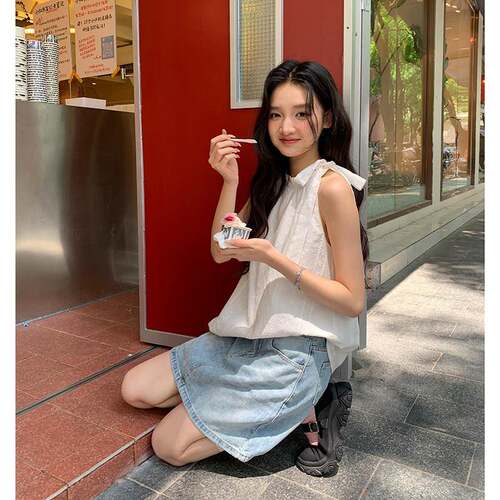 觅定白色挂颈吊带背心女夏季外穿新款独特设计感宽松无袖上衣小衫