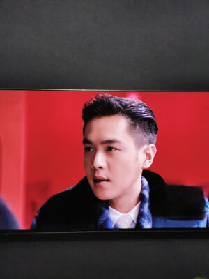 【评测鉴定】电视海信H65E9A和长虹65A4U哪个好，细微区别在哪？