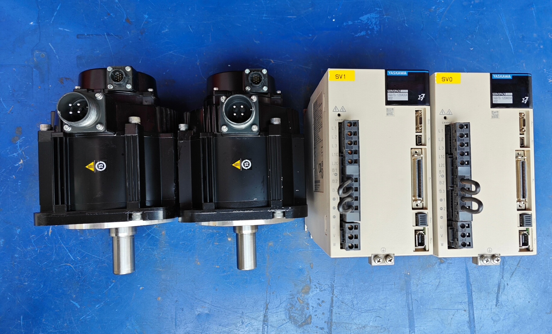 安川七系1.5KW伺服驱动电机套装