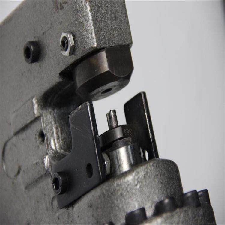 电动液压冲孔机 手提式钢板打眼器价格 工程用电动钻孔机多用途
