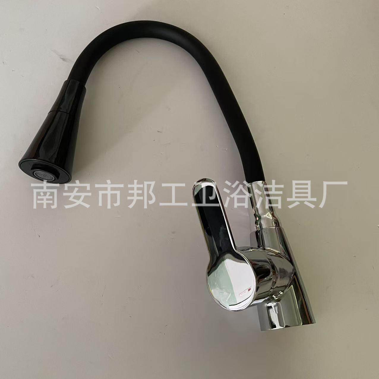 新款直销厨房洗菜盆冷热水龙头外贸尖三通万向旋转洗碗池水槽菜盆