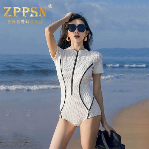 轻奢品牌ZPPSN泳衣女保守遮肚专业显瘦训练露背高端三角连泳装