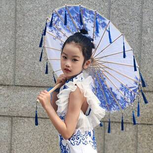 古风青花瓷流苏油纸伞儿童小号汉服旗袍走秀伞古典演出表演道具伞