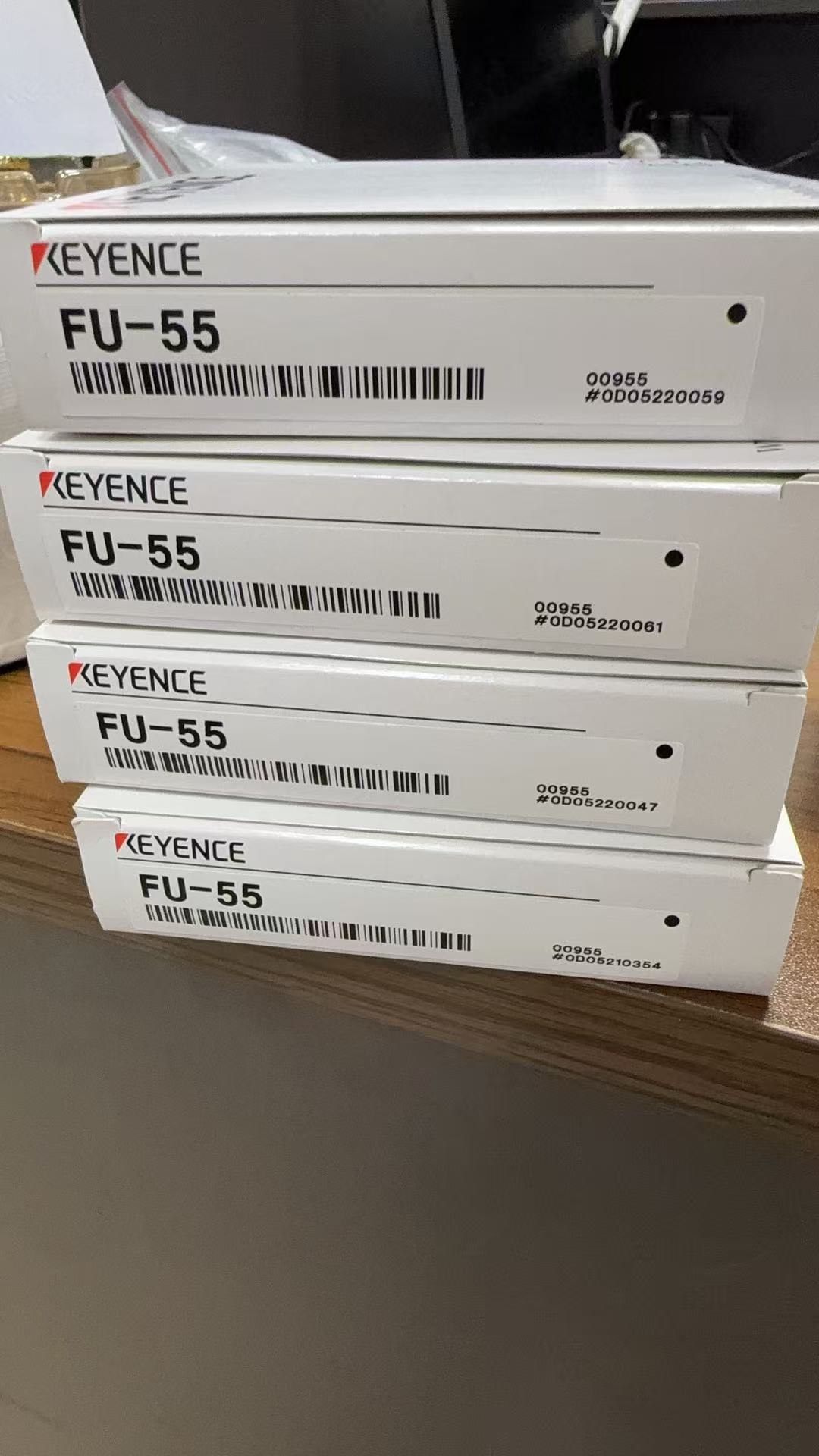 基恩士 型号：FU-55 数量 ：8个  全新原装正品  单