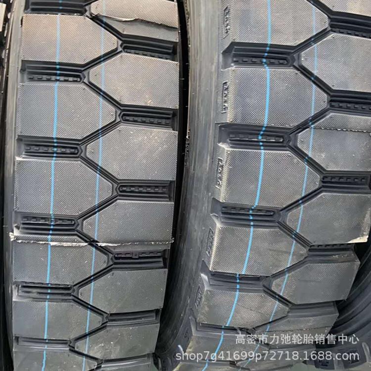 1100R20钢丝胎重载轮胎短途货车自卸车轮胎花纹加深防扎1100r20