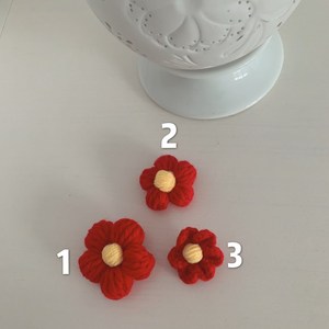 送你一朵小红花周边千纸鹤应援手环胸针发夹毛线泡芙花手工钩织
