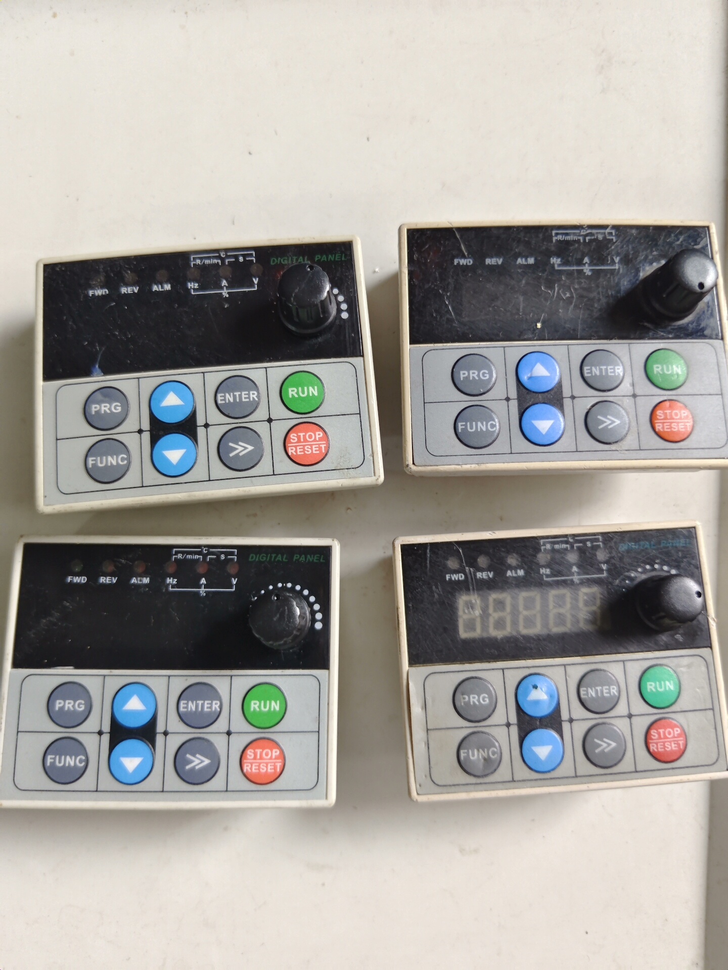 罗宾康变频器面板。A900。二手拆机功能包好成色如图。