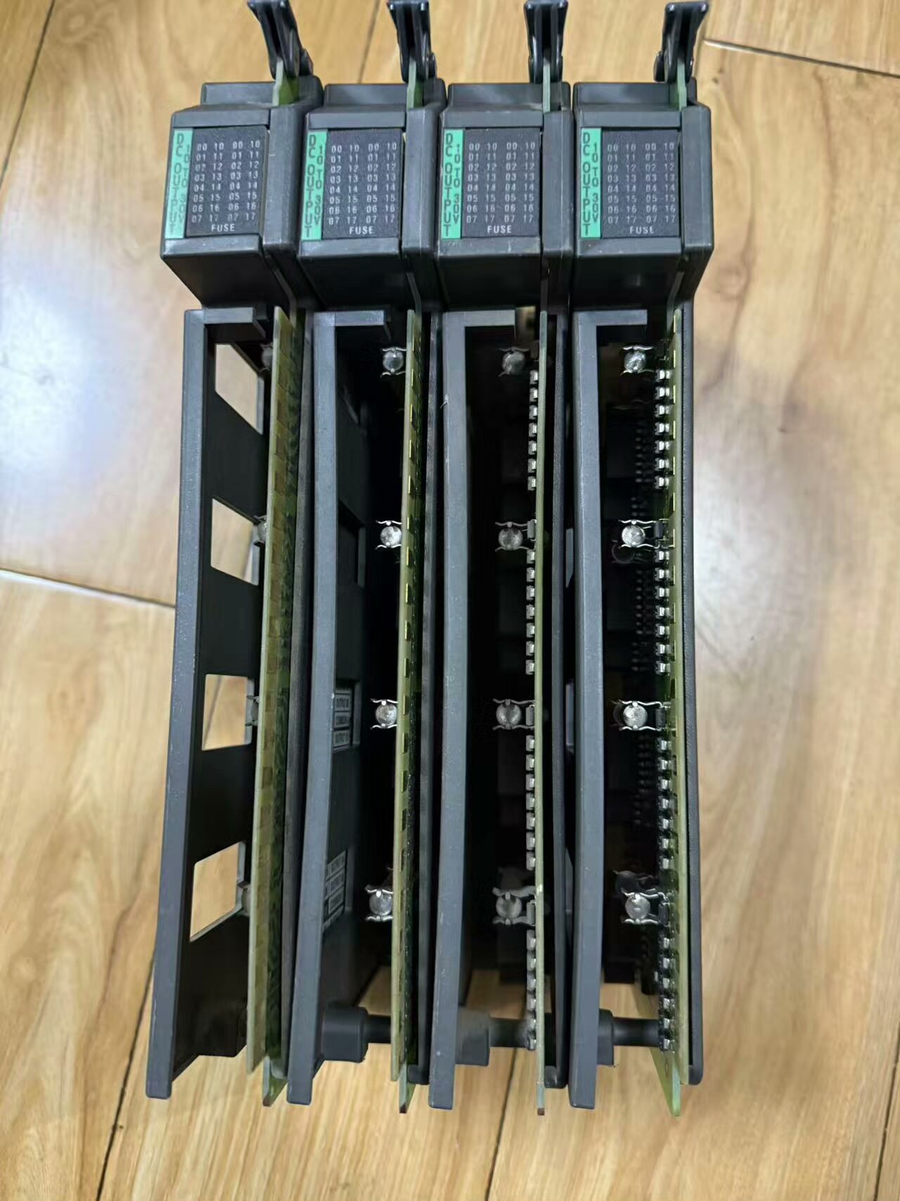 AB罗克韦尔1771-OBN，共四块，功能包好，成色如图所示