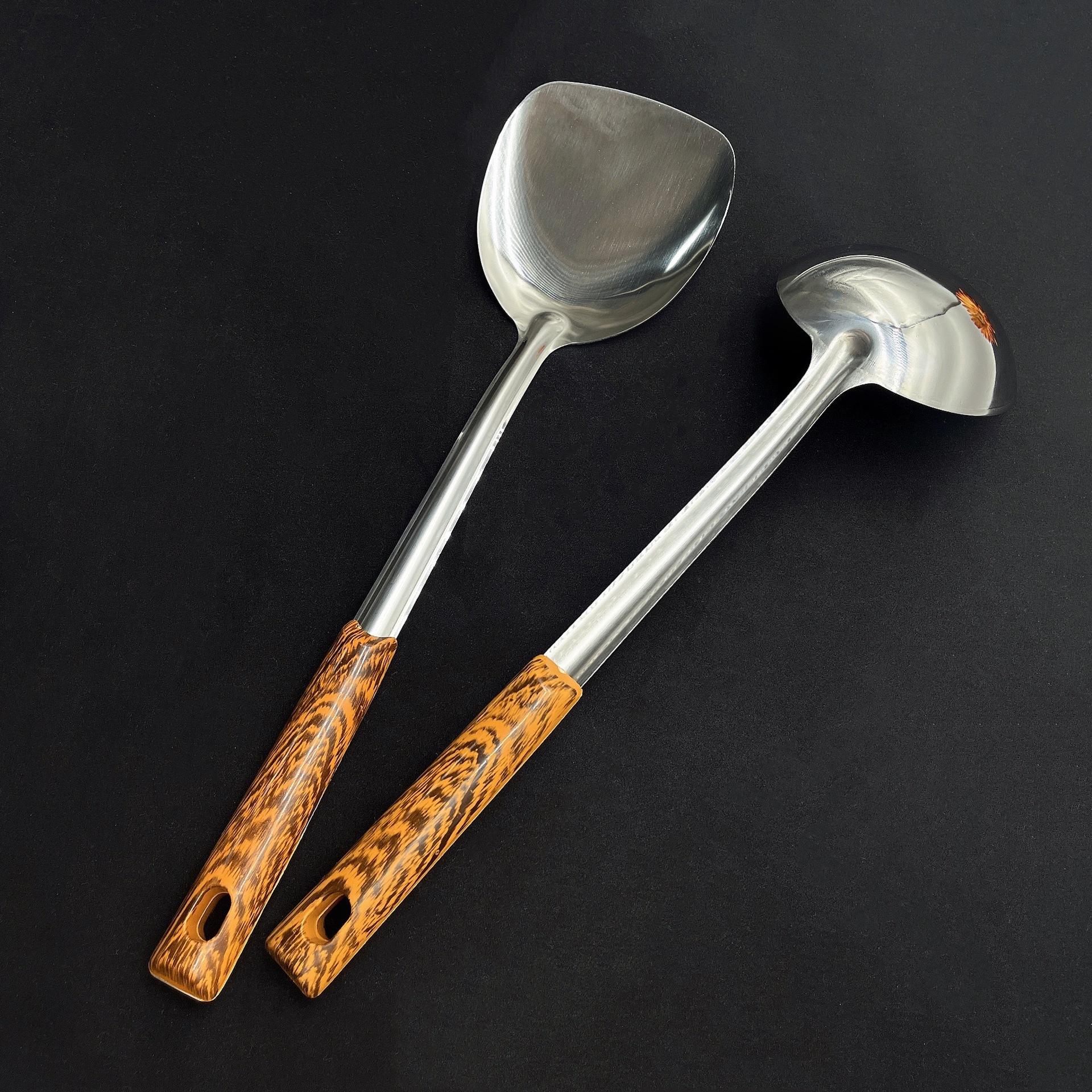 新款家用加厚不锈钢锅铲套装厨房木柄大漏勺炒菜铲子烹饪汤勺