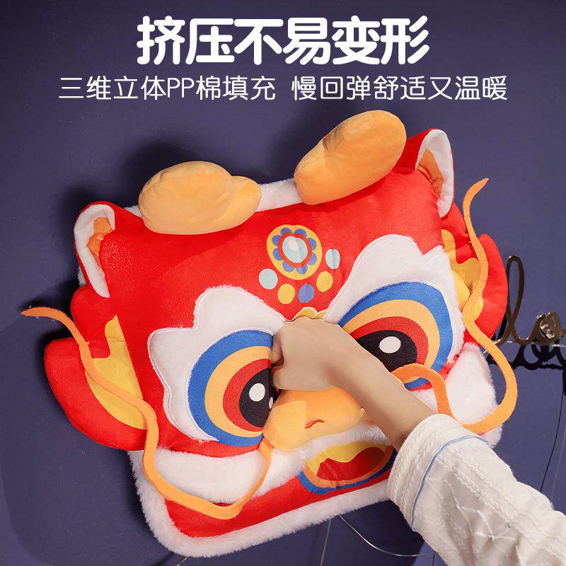 新款国潮龙三合一抱枕毯三用可折割草机/草坪机