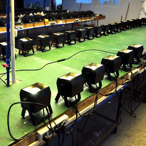100瓦COB小神灯舞台LED帕灯手拉手线束铝合金外壳酒吧婚庆染色灯