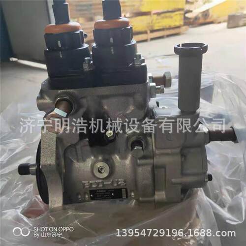 挖掘机PC450-7柴油泵喷油泵燃油喷射泵6156-71-111发动机罩机械