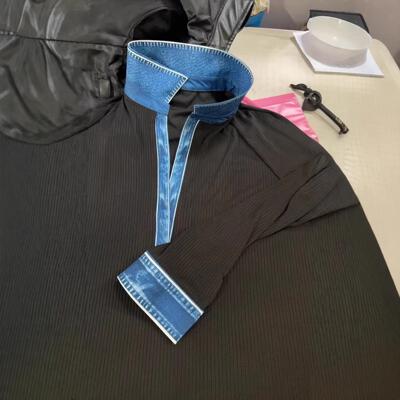 Silhouette round neck heather colored card knitted top