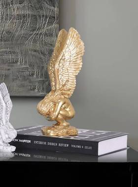 客厅电视柜摆件轻奢高档2025新款创意天使翅膀树脂花仙子公仔雕塑