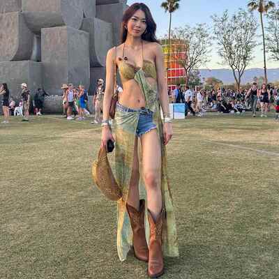 High waist slim dress with umbilical cord露脐系带高腰连衣裙