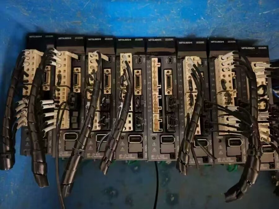 4月21日北京【京械5712】单位淘汰报废处置驱动器八台网络拍卖公告