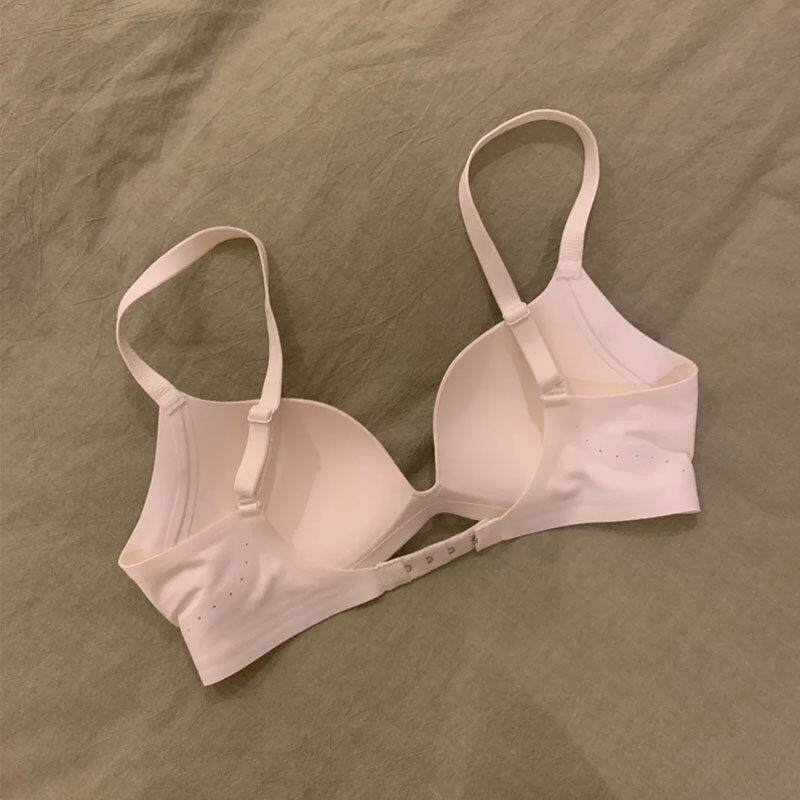 光面无痕内衣女聚拢小胸显大上托收副乳防下垂舒适无钢圈内衣套装
