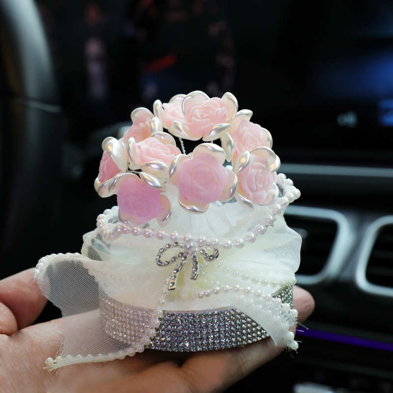 女士装饰品玫瑰花汽车香薰摆件车载水晶车内饰品摆件女神款中控台