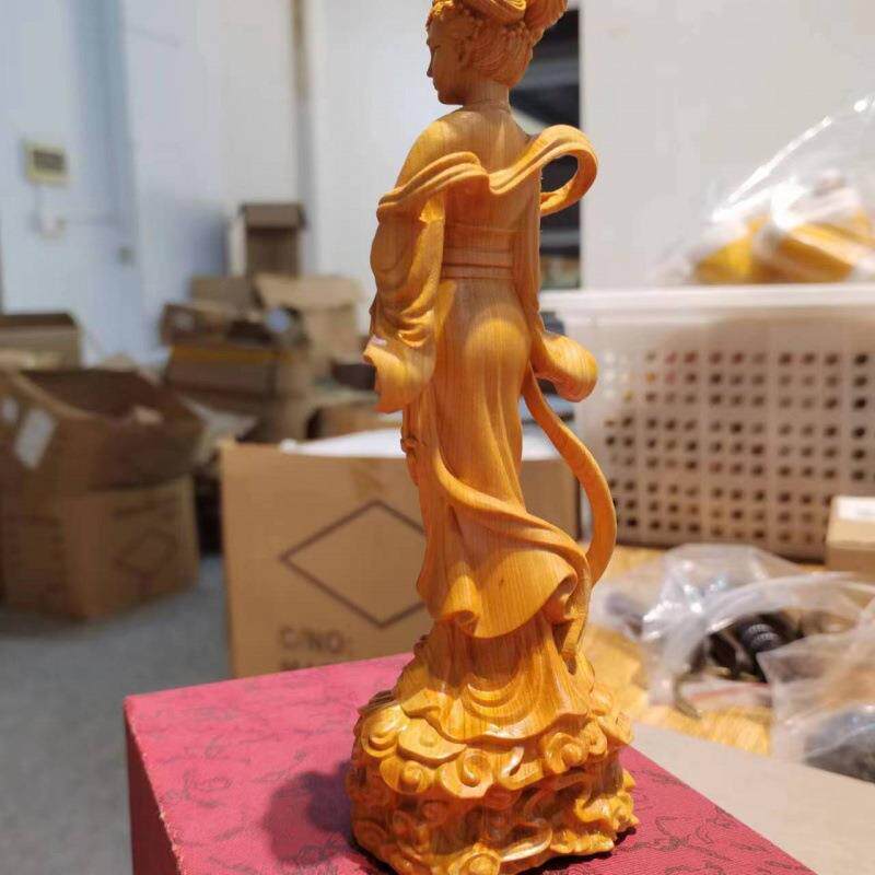 崖柏雕刻嫦娥奔月家居客厅办公桌摆件文玩装饰工艺品