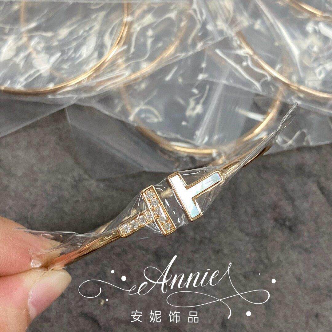 t家t1双t开口手镯满钻女镀18k铂黄玫瑰金白川贝母玄学克领导手环