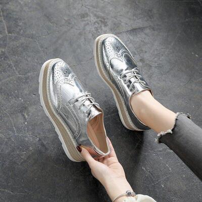 香港真皮厚底女式厚底鞋2025春秋季新款英国网红银色增高布洛克小