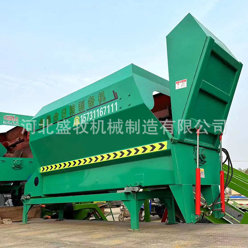定制TMR全日精饲料混合搅拌机牛羊草青秸秆拌料机粉碎双轴搅草机
