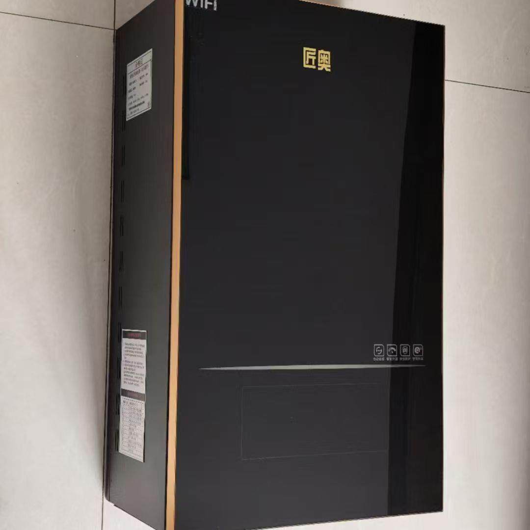 6-12KW匠奥电壁挂炉内置水泵内置膨胀水箱密闭运行供地暖暖气120