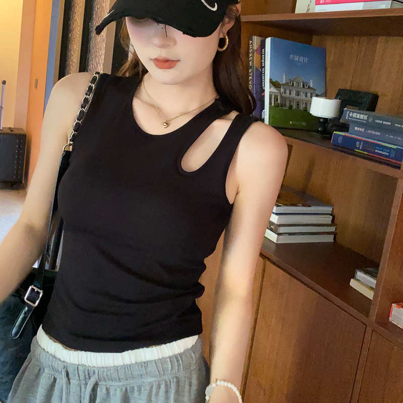 带胸垫挂脖吊带背心女2025夏女装新款内搭无袖打底上衣外穿