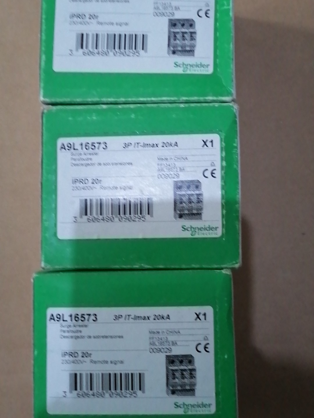 施对德浪涌保护器 A9L16573  iPad 20R  3