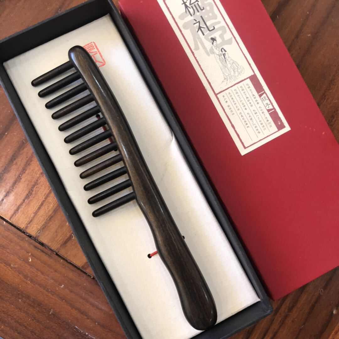 厂家直销高档精品按摩梳檀木插齿梳12齿沉贵宝排梳加厚手柄