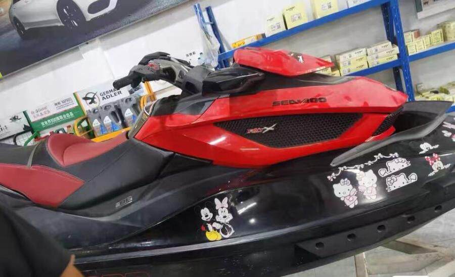 20年下水庞巴迪摩托艇rxt260顶配减震版