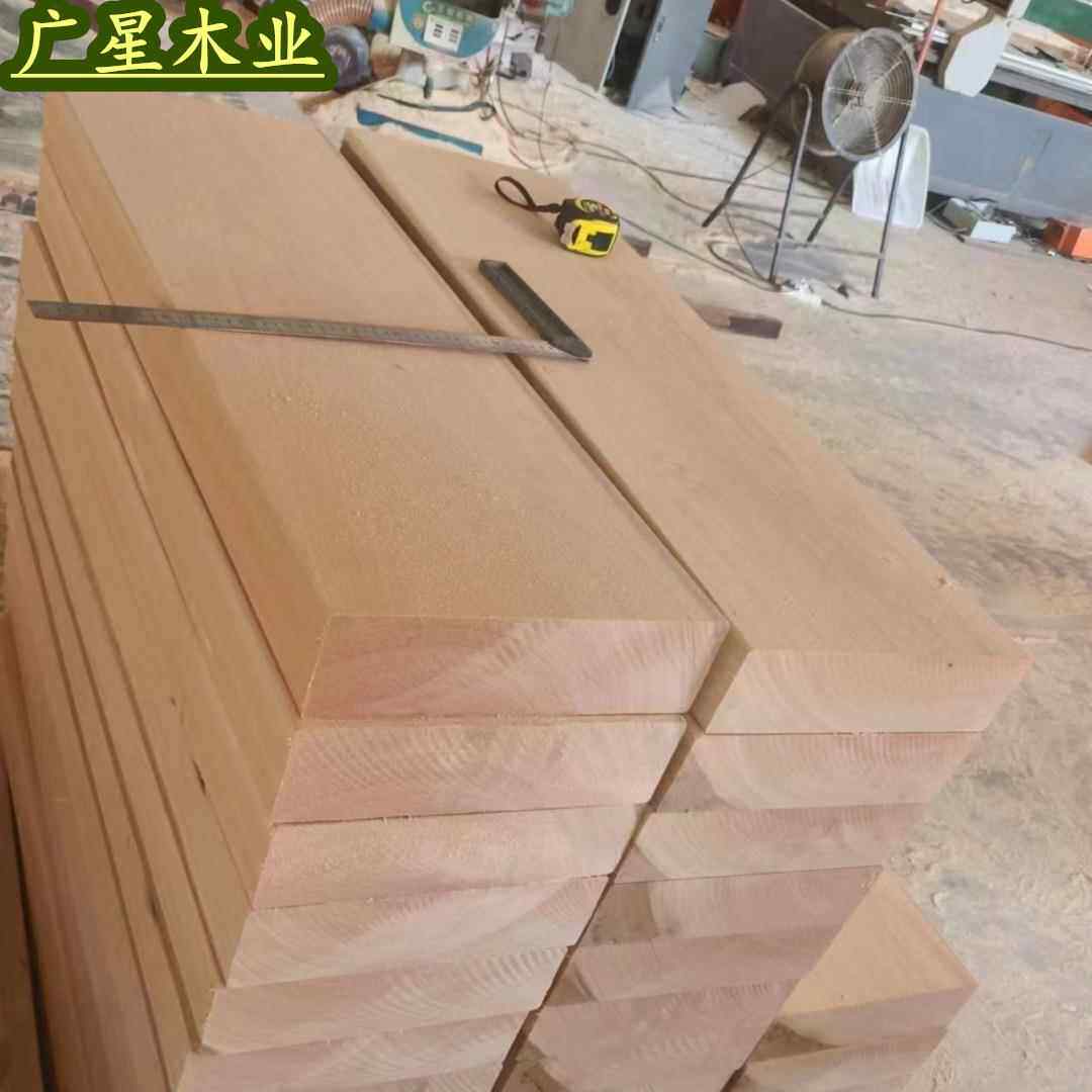 定 制菠萝格防腐木座凳木栈道用实木板材柳桉木厂家户外地板防水