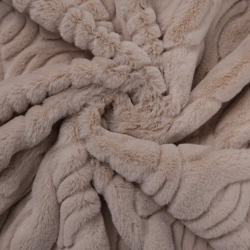 厂家批发 450g兔毛绒压花时光锦长毛绒布料 现货毛毯床上用品布料