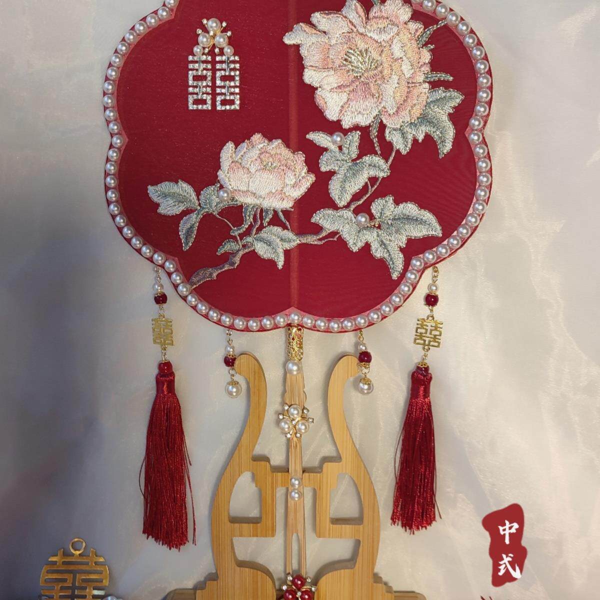新娘团扇秀禾服中式双面团扇婚礼结婚出嫁古风刺绣扇手捧新款