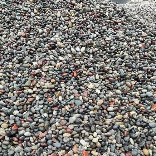 重庆天然鹅卵石河卵石变电站陜西1-5公分5-8公分园林造景河滩景