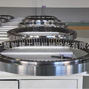 特惠供应松小挖掘机回转支承总成PC400-6 挖机配件208-25-61100