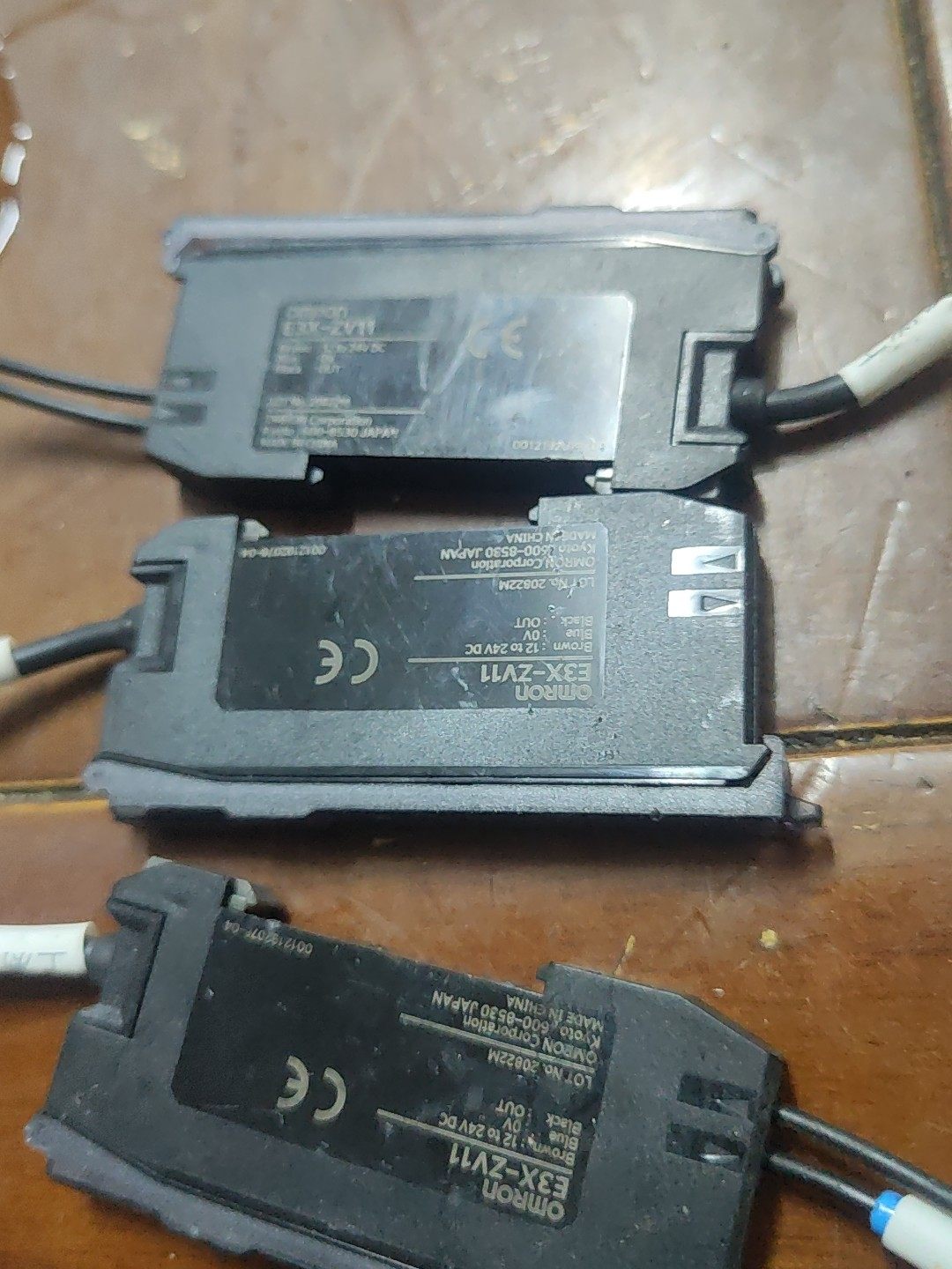 欧姆龙光纤放大器E3X-ZV11，3个，实物拍摄，拆机下来的