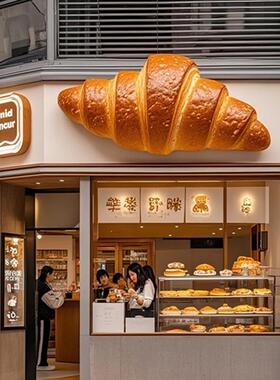 仿真可颂面包模型烘培店门头招牛角包羊角包雕塑立体发光大灯箱