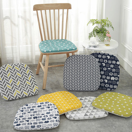 日式棉麻坐垫餐桌椅垫，北欧马蹄形实木温莎椅子座垫，家用凳子垫冬季
