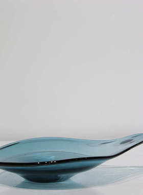 现代轻奢玻璃水果盘创意家居摆件样板放家居软装室内异形装饰盘