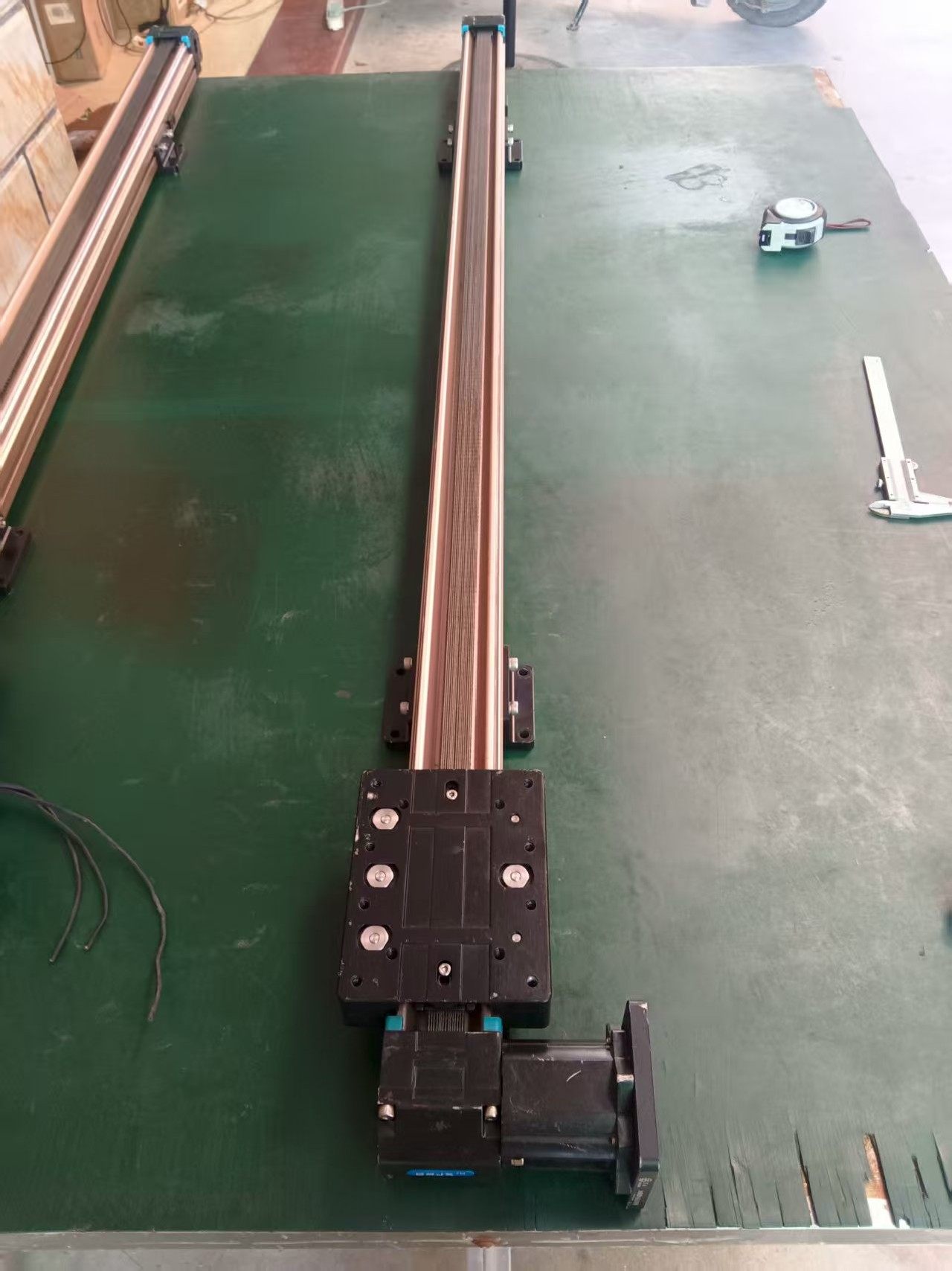 百山模组滑台：总长道1525mm，型材宽60X高55mm，滑