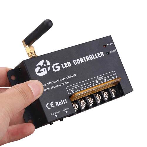 射2.4g大功率触摸遥控rgb灯带制器R控F无线d频七RF201彩le灯条控