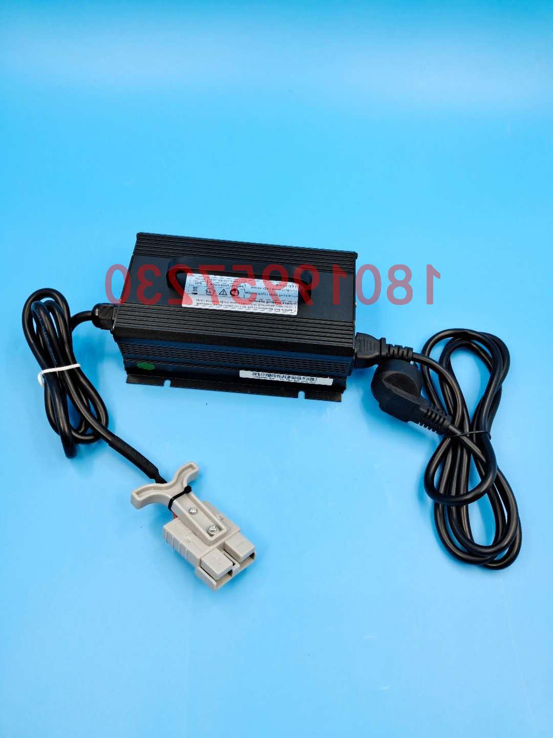 微力比亚迪电动叉车002410-充电器002408-充电机