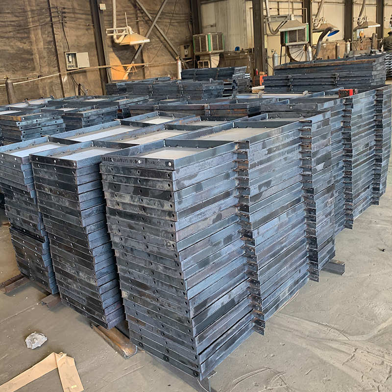 防撞墙模具混泥土现浇预制防撞墙钢模板公路桥梁防撞墙护栏模板