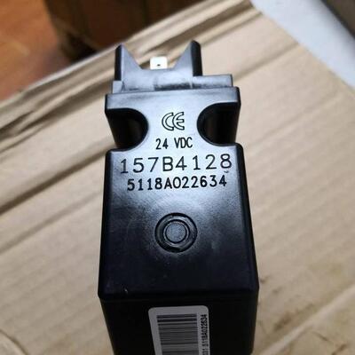 157B4713丹佛斯Danfoss模块液压阀控制阀