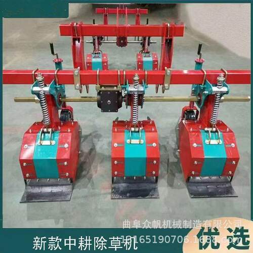 拖拉机带3行旋耕除草机中耕除草机棉花葵花地垄间锄草机