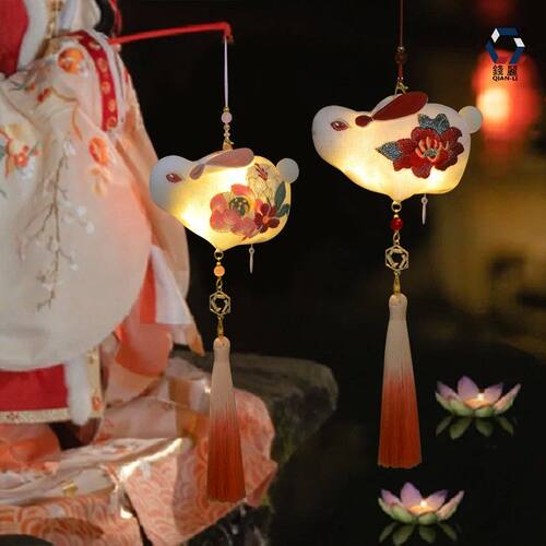 【钱丽】中秋节兔子花灯香囊刺绣挂件立体禁步挂脖香包汉服荷包