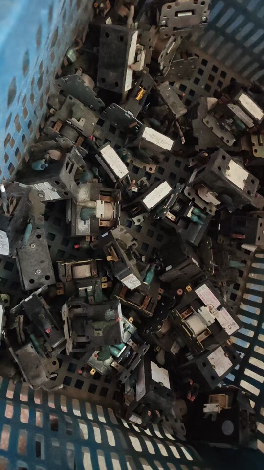 3月18日北京【京械2800】单位淘汰报废处置铜线圈30个（具体以实物为准，非专业人士谨慎竞拍）网络拍卖公告