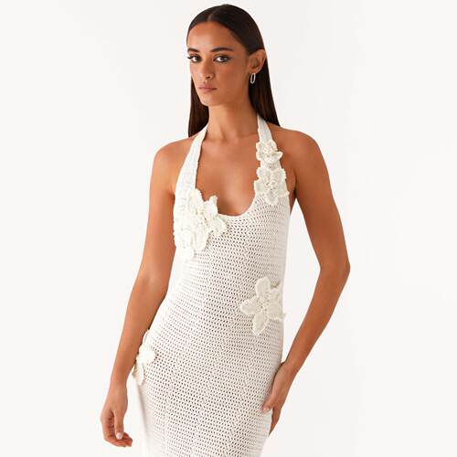 Hollow out floating flower hanging neck sleeveless beach
