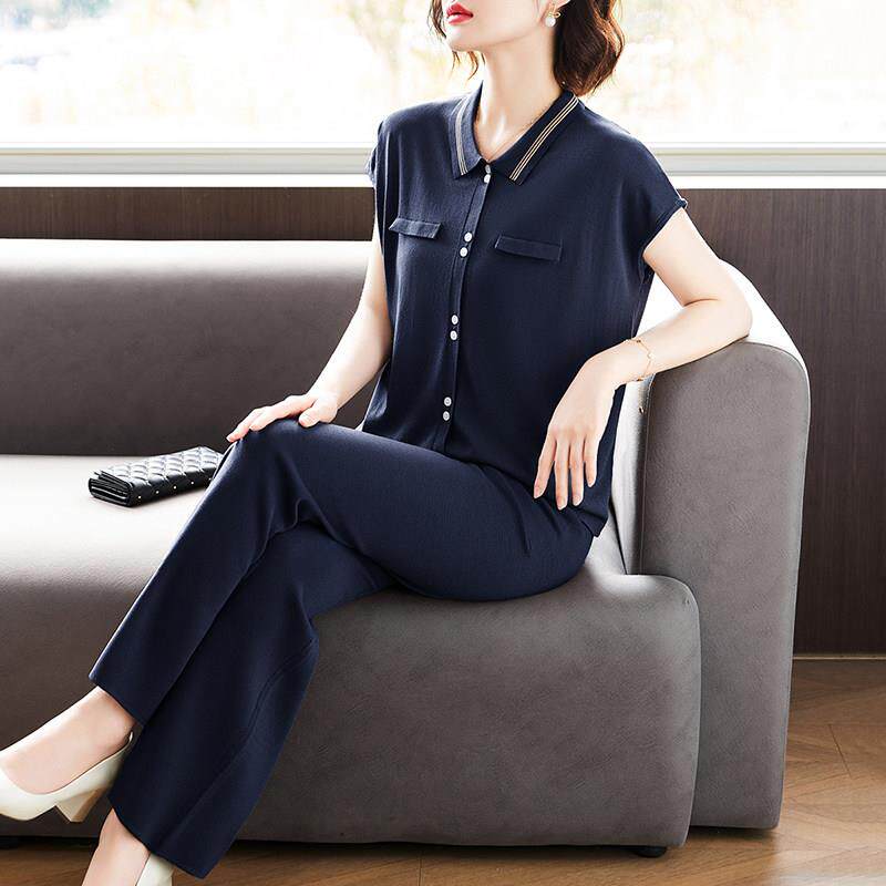 妈妈夏装短袖运动套装2025新款中老年女装洋派薄款真丝T恤两件套